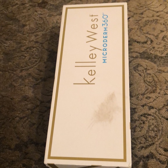 KELLEY West Microdermabrasion tool with charger,pads,addtl body diamond tip. - Picture 5 of 5